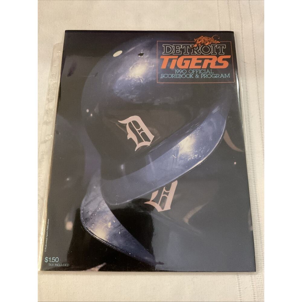 Detroit Tigers 1990 Official Scorebook & Program Baseball